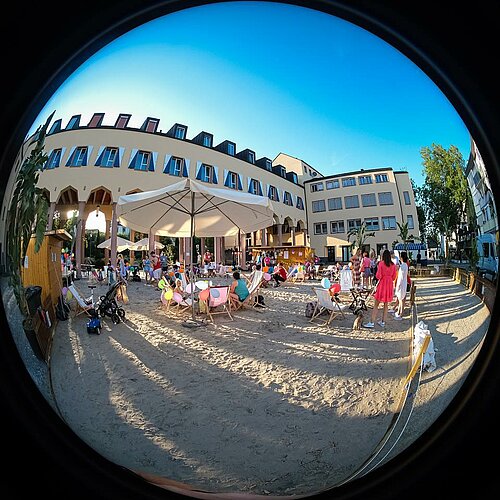 StadtStrand Kronberg 

Heute ab 14.00 Uhr gehts bei wunderbarem Sommerwetter mit dem MTV  1862 e.V. Kronberg Abteilung...